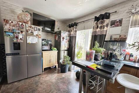 Breakfast Bar - Rear Entrance