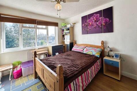 2nd Bedroom