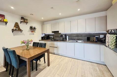 Kitchen - Dining Area