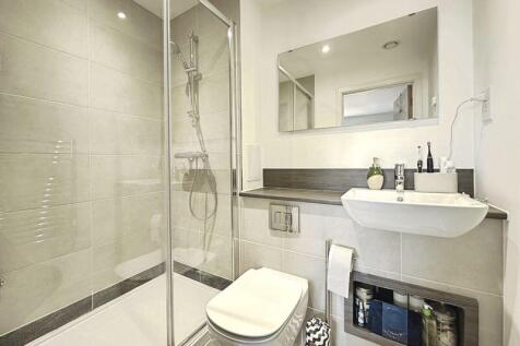 En-Suite Bathroom
