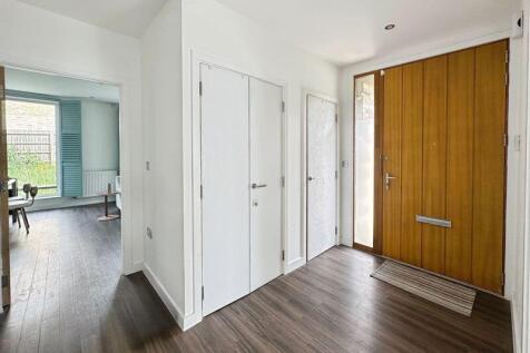 Spacious Hallway with Utility