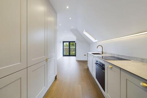 OPEN PLAN KITCHEN