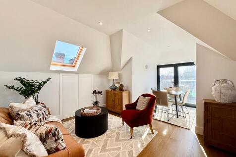Open plan kitchen/lounge/dining area