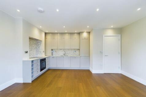 OPEN PLAN KITCHEN