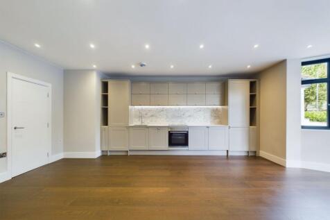 OPEN PLAN KITCHEN