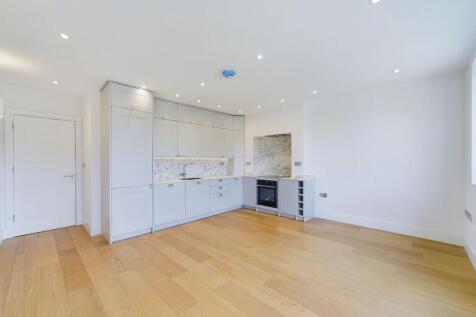 OPEN PLAN KITCHEN