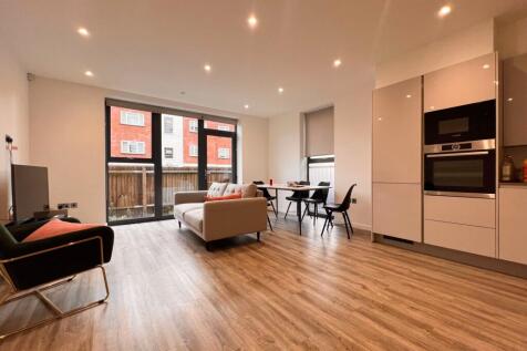 RECEPTION ROOM/KITCHEN/DINER