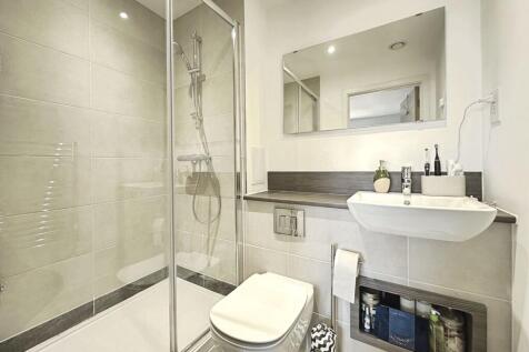 En-Suite Bathroom
