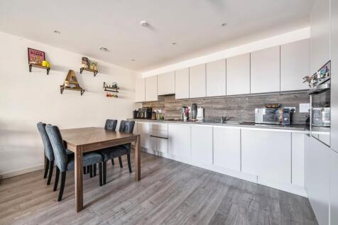 Kitchen - Dining Area