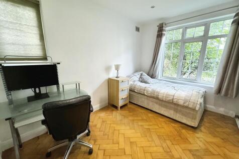 SECOD BEDROOM