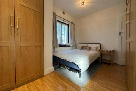 Fifth Bedroom