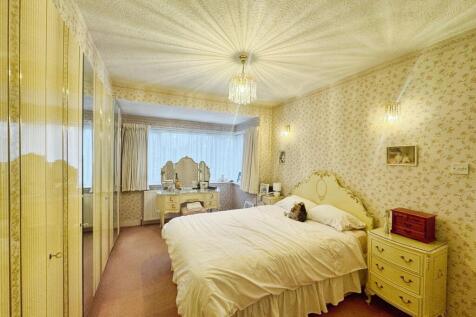 Main bedroom