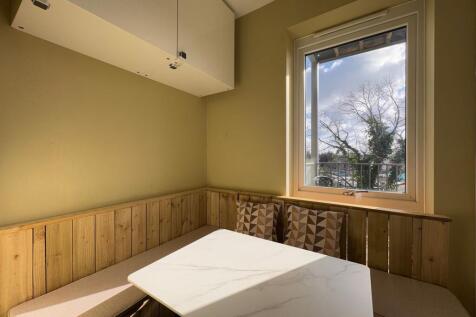 Breakfast Bar
