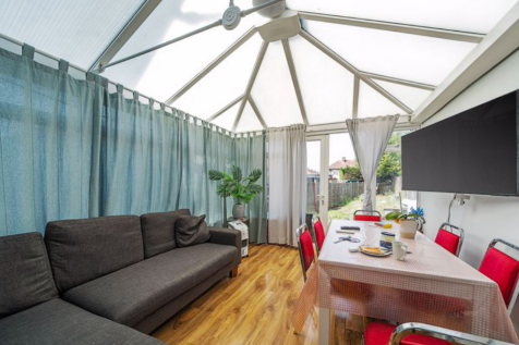 Extended Conservatory
