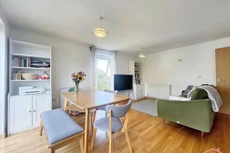 Open plan Lounge and dining area