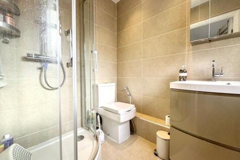 En-suite shower room