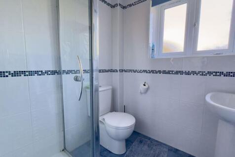 Shower/W.C.