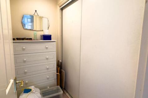 Walk-In Dressing Area