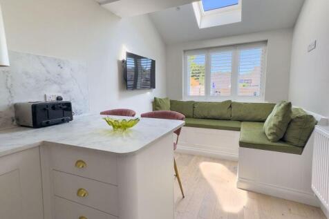 Breakfast Room