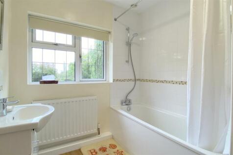 Bathroom.jpeg