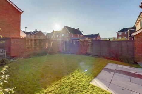 CAM02541G0-PR0328-STILL005.jpg