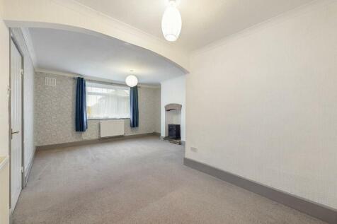 CAM02541G0-PR0338-STILL002.jpg