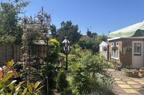 New Garden 3.jpg