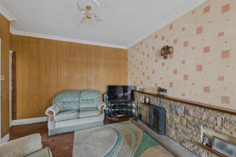 CAM02541G0-PR0416-STILL006.jpg