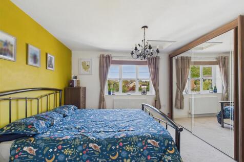 CAM02541G0-PR0436-STILL017.jpg