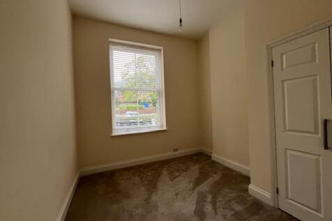 3rd bedroom (2).jpg