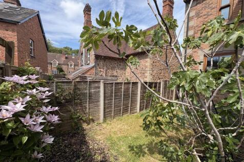 Rear garden area.jpg
