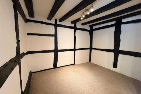 Second bedroom.JPG