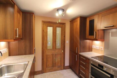 Kitchen...jpg
