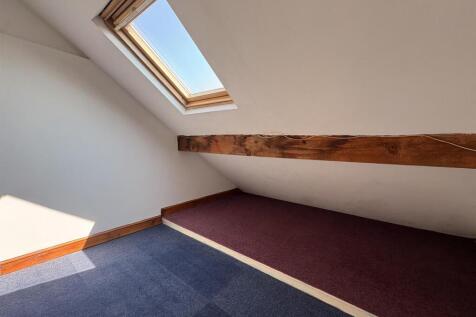 Loft room.jpg