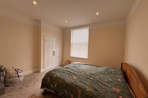 Bedroom one.jpg