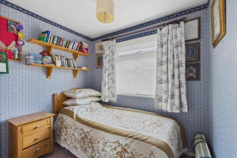 CAM02541G0-PR0495-STILL014.jpg