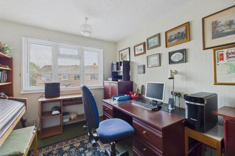 CAM02541G0-PR0495-STILL015.jpg