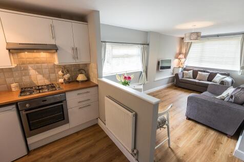 kitchen lounge.jpg