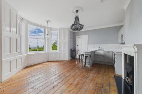Open plan living space....jpg