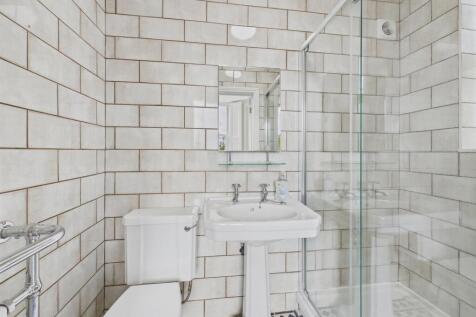 Shower room.jpg