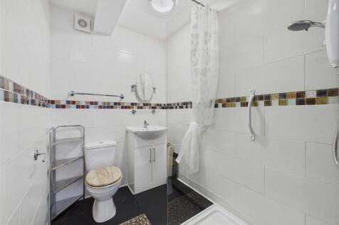 Shower room.jpg