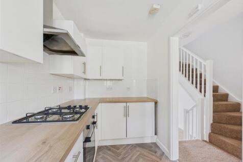Kitchen...jpg