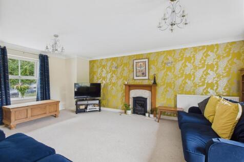 CAM03972G0-PR0105-STILL009.jpg