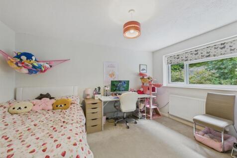 CAM03972G0-PR0123-STILL019.jpg