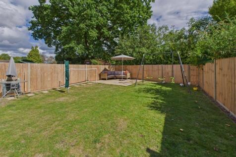 CAM03972G0-PR0120-STILL027.jpg