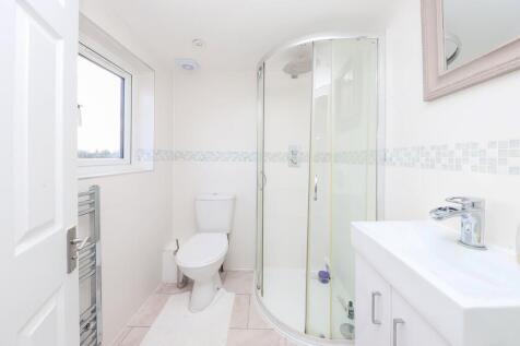 11 Tudor Close (3...
