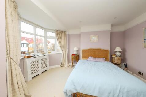 11 Tudor Close (6...
