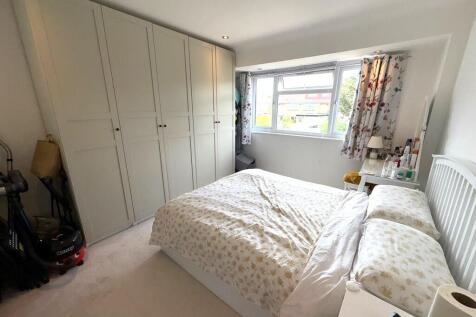 90WelbeckRoadBed1