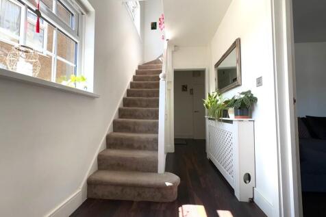 11BoleynDriveHall