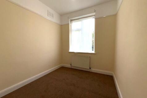 32IvyCloseBed2